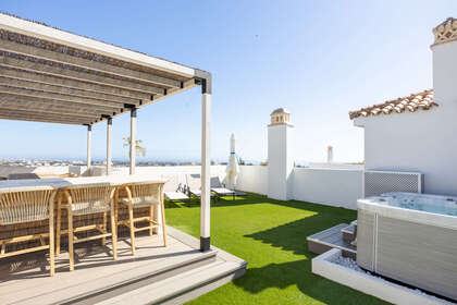 Penthouse venda em El Paraiso, Estepona, Málaga. 