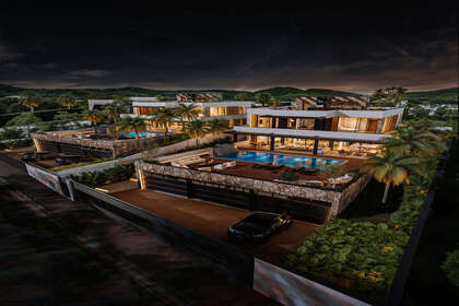 Casa Cluster venda em Puerto Banús, Marbella, Málaga. 