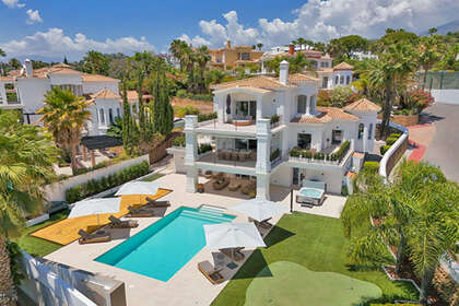 Casa Cluster venda em Nueva andalucia, Málaga. 