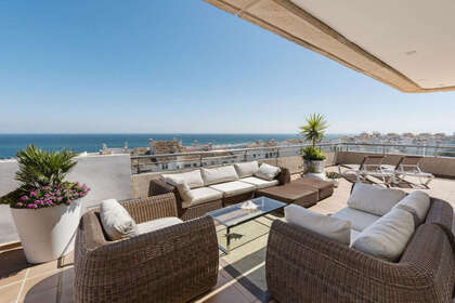 Penthouse venda em Puerto Banús, Málaga. 