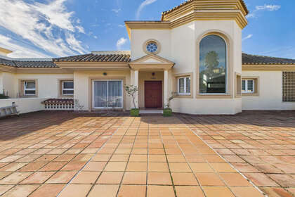 Penthouse venda em San Roque, Cádiz. 