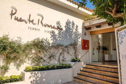 Пентхаус Продажа в Puerto Banús, Marbella, Málaga. 