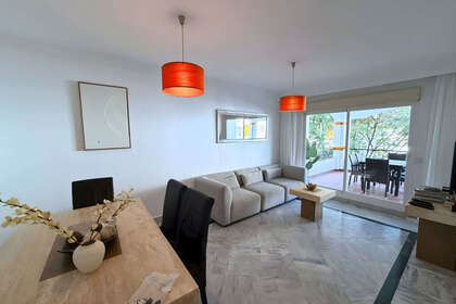 Apartamento venda em Puerto Banús, Málaga. 