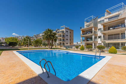 Appartementen verkoop in Villamartín, Alicante. 