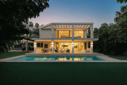 Rijtjeshuizen verkoop in Málaga. 