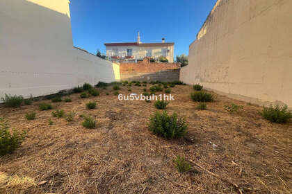 Percelen/boerderijen verkoop in Los Pacos, Fuengirola, Málaga. 