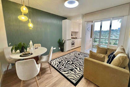 耳房 出售 进入 Nueva andalucia, Málaga. 