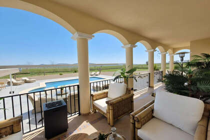 联排别墅 出售 进入 Pinoso, Alicante. 