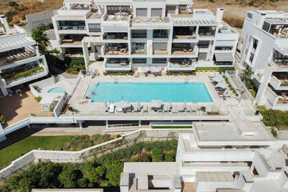 耳房 出售 进入 Estepona, Málaga. 