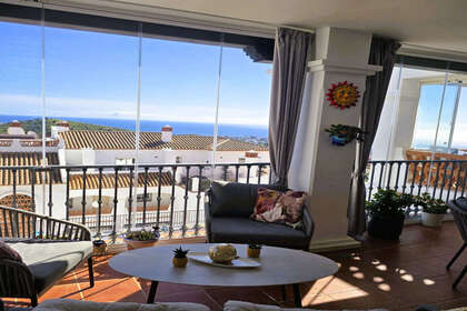 酒店公寓 出售 进入 Calahonda, Mijas, Málaga. 