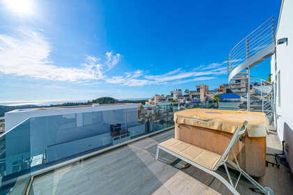 联排别墅 出售 进入 Finestrat, Alicante. 