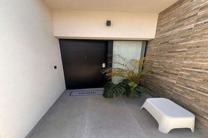 联排别墅 出售 进入 Algorfa, Alicante. 