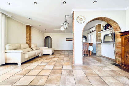 联排别墅 出售 进入 Calpe/Calp, Alicante. 