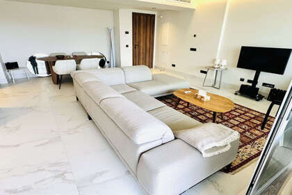 酒店公寓 出售 进入 San Pedro de Alcántara, Marbella, Málaga. 