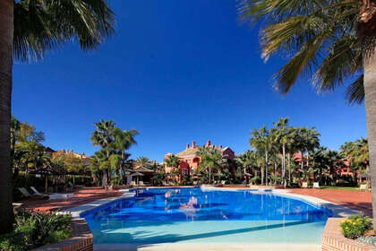 酒店公寓 出售 进入 Puerto Banús, Málaga. 