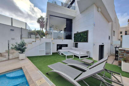 联排别墅 出售 进入 Orihuela-Costa, Alicante. 