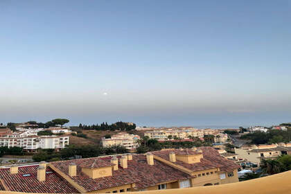 耳房 出售 进入 Fuengirola, Málaga. 