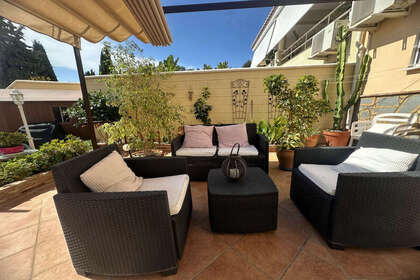 联排别墅 出售 进入 Rincón de la Victoria, Málaga. 