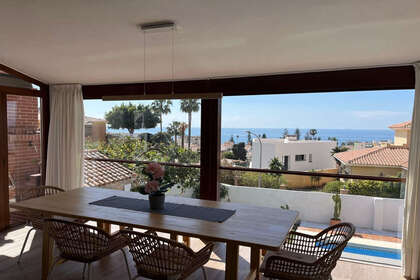 联排别墅 出售 进入 Rincón de la Victoria, Málaga. 