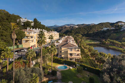 酒店公寓 出售 进入 Benahavís, Málaga. 