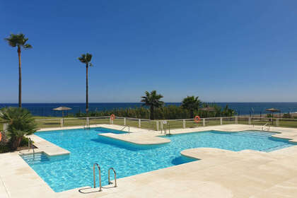 房子 出售 进入 Casares, Málaga. 