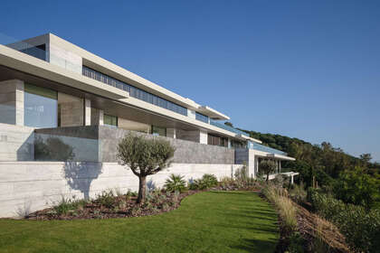 联排别墅 出售 进入 Sotogrande, Cádiz. 