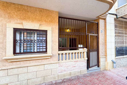 酒店公寓 出售 进入 Torrelamata - La Mata, Torrevieja, Alicante. 