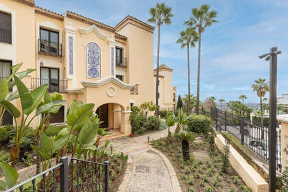 酒店公寓 出售 进入 Benahavís, Málaga. 