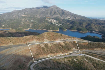 情节 出售 进入 Benahavís, Málaga. 
