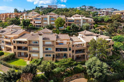 酒店公寓 出售 进入 Ojén, Málaga. 