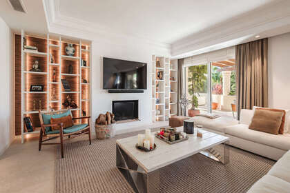 酒店公寓 出售 进入 Nueva andalucia, Málaga. 