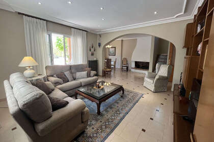 联排别墅 出售 进入 Mutxamel/Muchamiel, Alicante. 