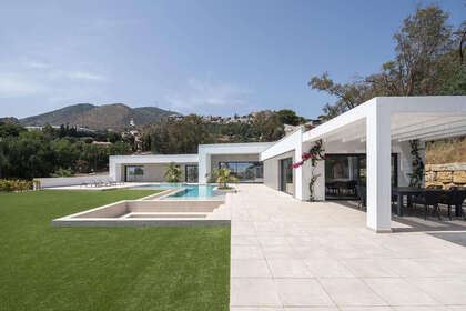 联排别墅 出售 进入 Benalmádena, Málaga. 