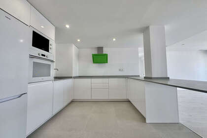 酒店公寓 出售 进入 Rincón de la Victoria, Málaga. 