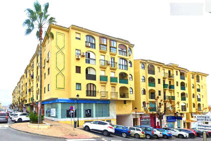 酒店公寓 出售 进入 San luis de sabinillas, Málaga. 