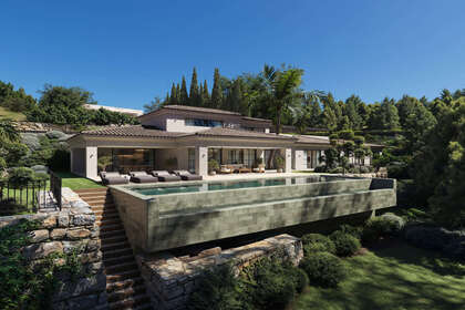 情节 出售 进入 Benahavís, Málaga. 