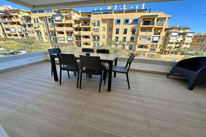 酒店公寓 出售 进入 San Pedro de Alcántara, Marbella, Málaga. 