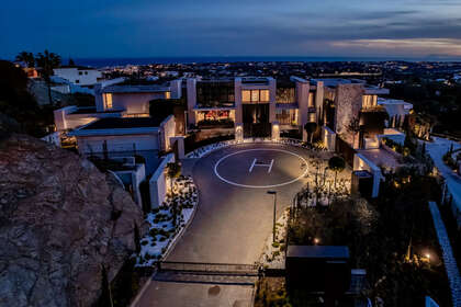 联排别墅 出售 进入 Málaga. 