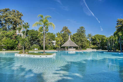 酒店公寓 出售 进入 Guadalmina, Málaga. 