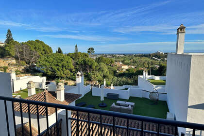 酒店公寓 出售 进入 El Paraiso, Estepona, Málaga. 