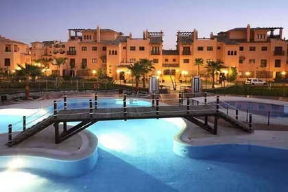 酒店公寓 出售 进入 Estepona, Málaga. 