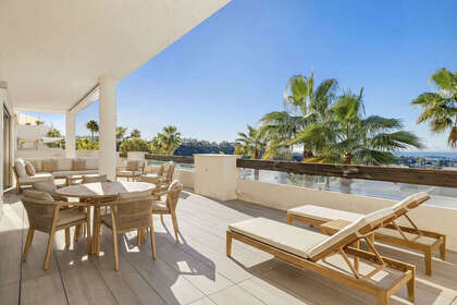 酒店公寓 出售 进入 Benahavís, Málaga. 