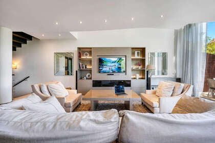 房子 出售 进入 Sierra Blanca, Marbella, Málaga. 