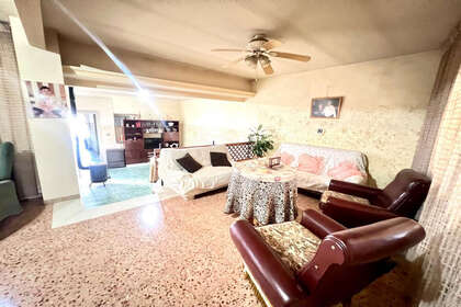 房子 出售 进入 Pinoso, Alicante. 