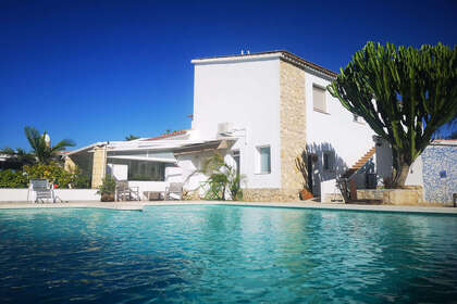 联排别墅 出售 进入 Dénia, Alicante. 