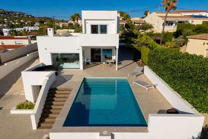 联排别墅 出售 进入 Calpe/Calp, Alicante. 