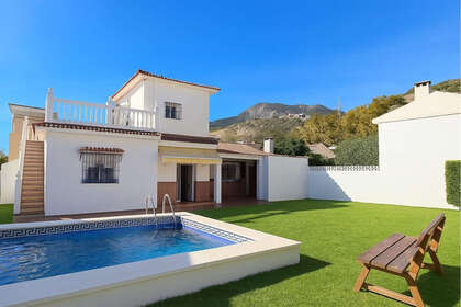 Cluster house for sale in Arroyo de la Miel, Benalmádena, Málaga. 