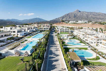 Apartment for sale in Puerto Banús, Marbella, Málaga. 