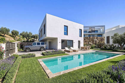 House for sale in Mijas Costa, Málaga. 