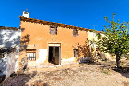 Ranch for sale in Yecla, Murcia. 